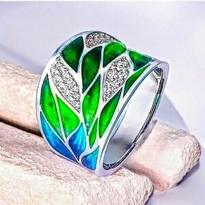 NWT Wide Band Enamel Ring Vibrant Blue & Green Leaves. Style Of SANTUZZA Sz. 9
